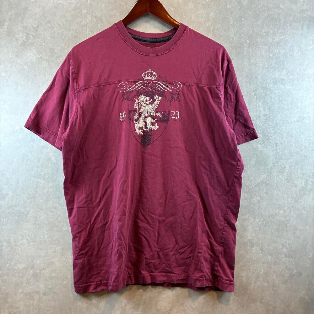 No-boundaries Men's Burgundy and Red T-shirt